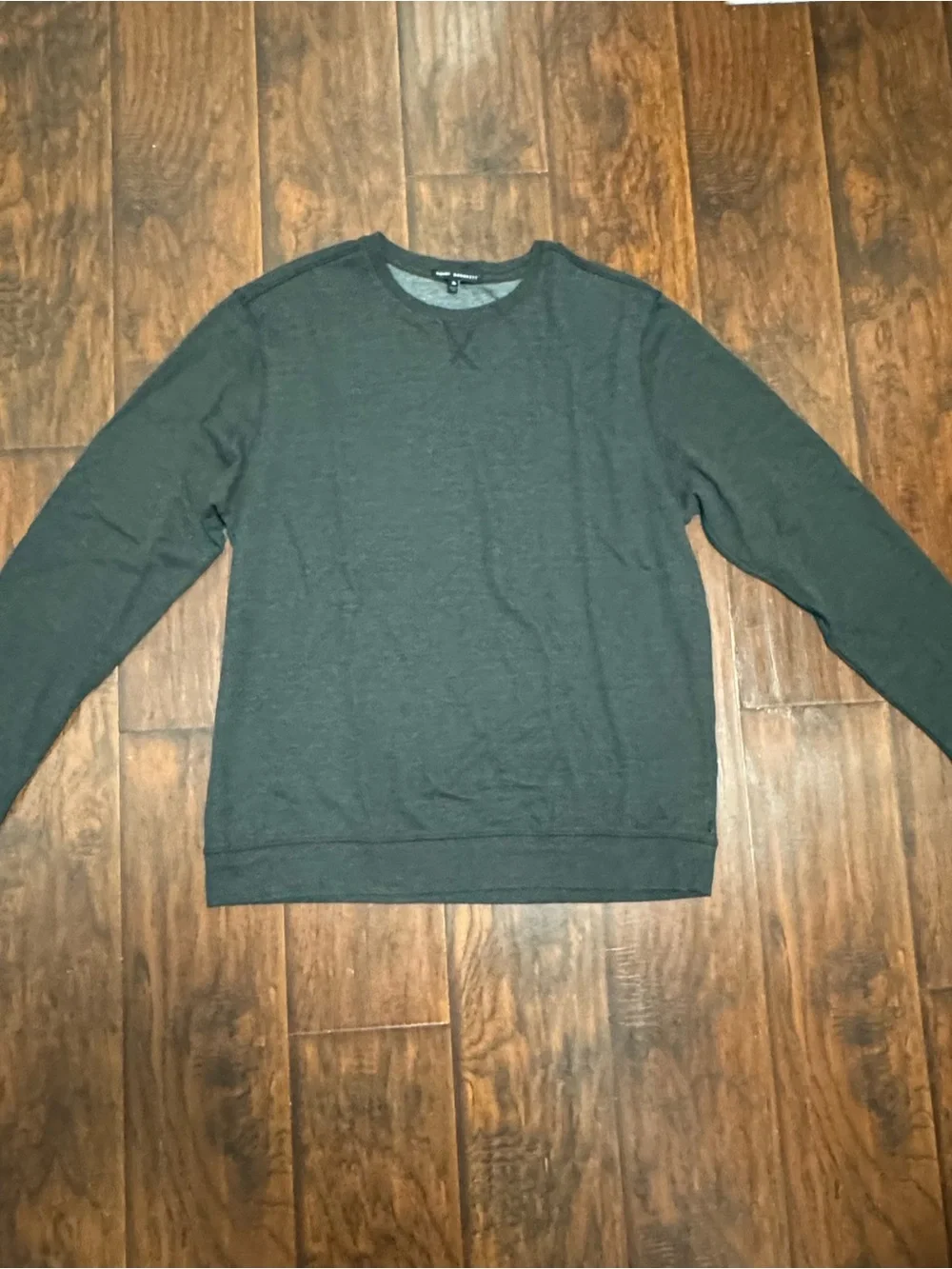 Robert Barakett Crewneck Sweater in Forest Green Heather